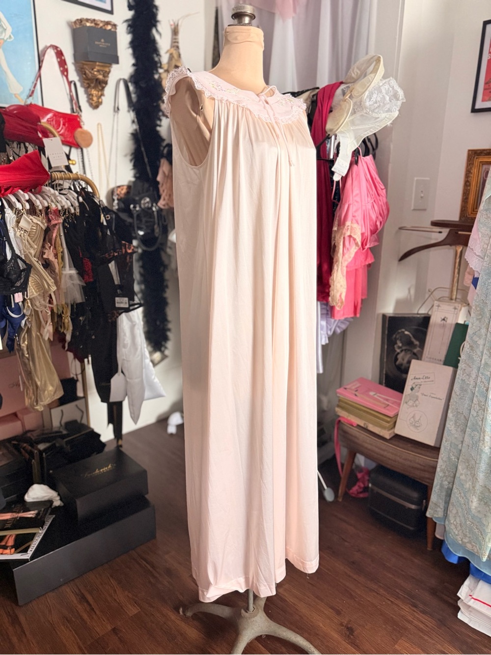 Vintage 1960s Nightgown Light Pink